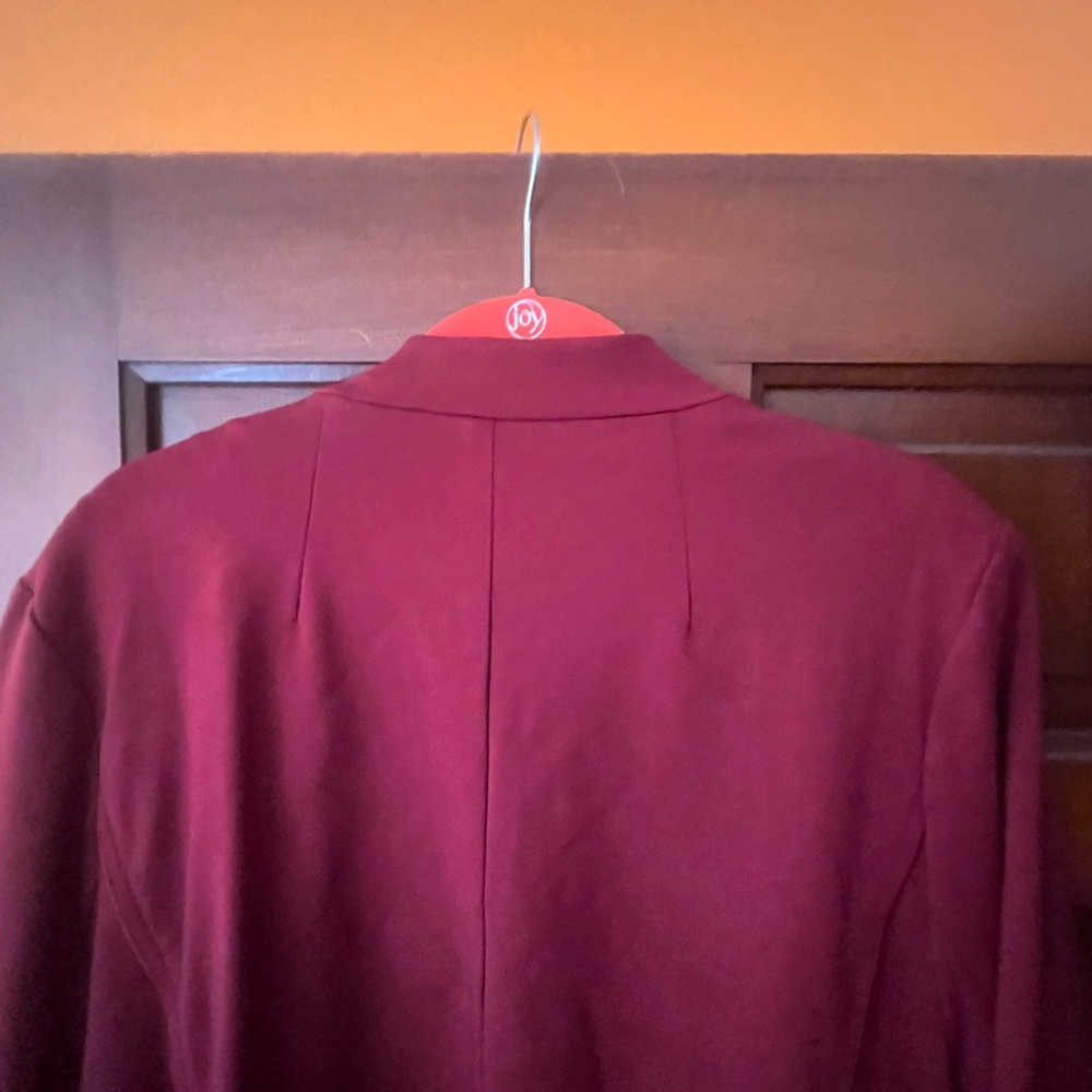 Eloquii Women's Deep/Wine Red Blazer-size 24w - Picture 4 of 6
